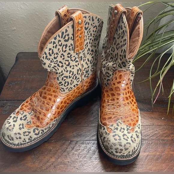 Ariat Fatbaby Women’s Boots. Leopard/Leather Outer. Size 8B - Picture 2 of 9